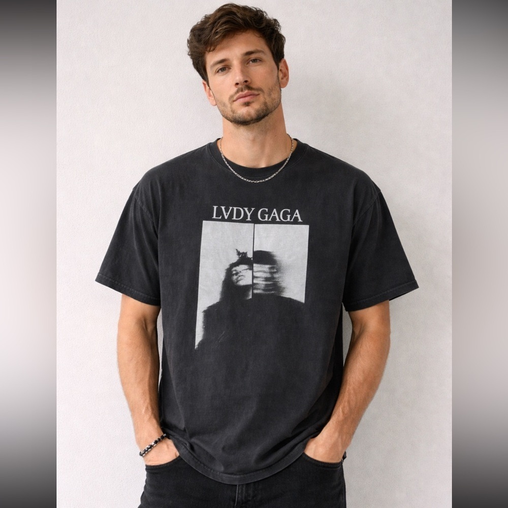 Lady Gaga UO Exclusive Coachella MAYHEM Graphic Tee SIZE S